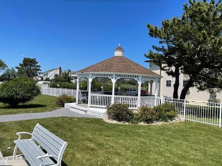 34 Wharfside Dr #210 — Photo 17
