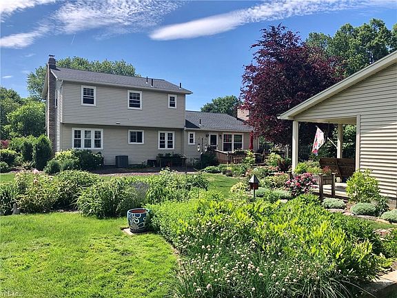 2nd image of 8115 Bendemeer Dr