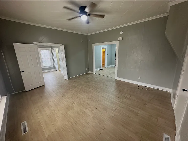 498 S Curtis Ave #1 — Photo 10