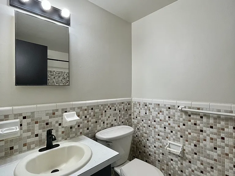720 Harrison Blvd #20 — Photo 9