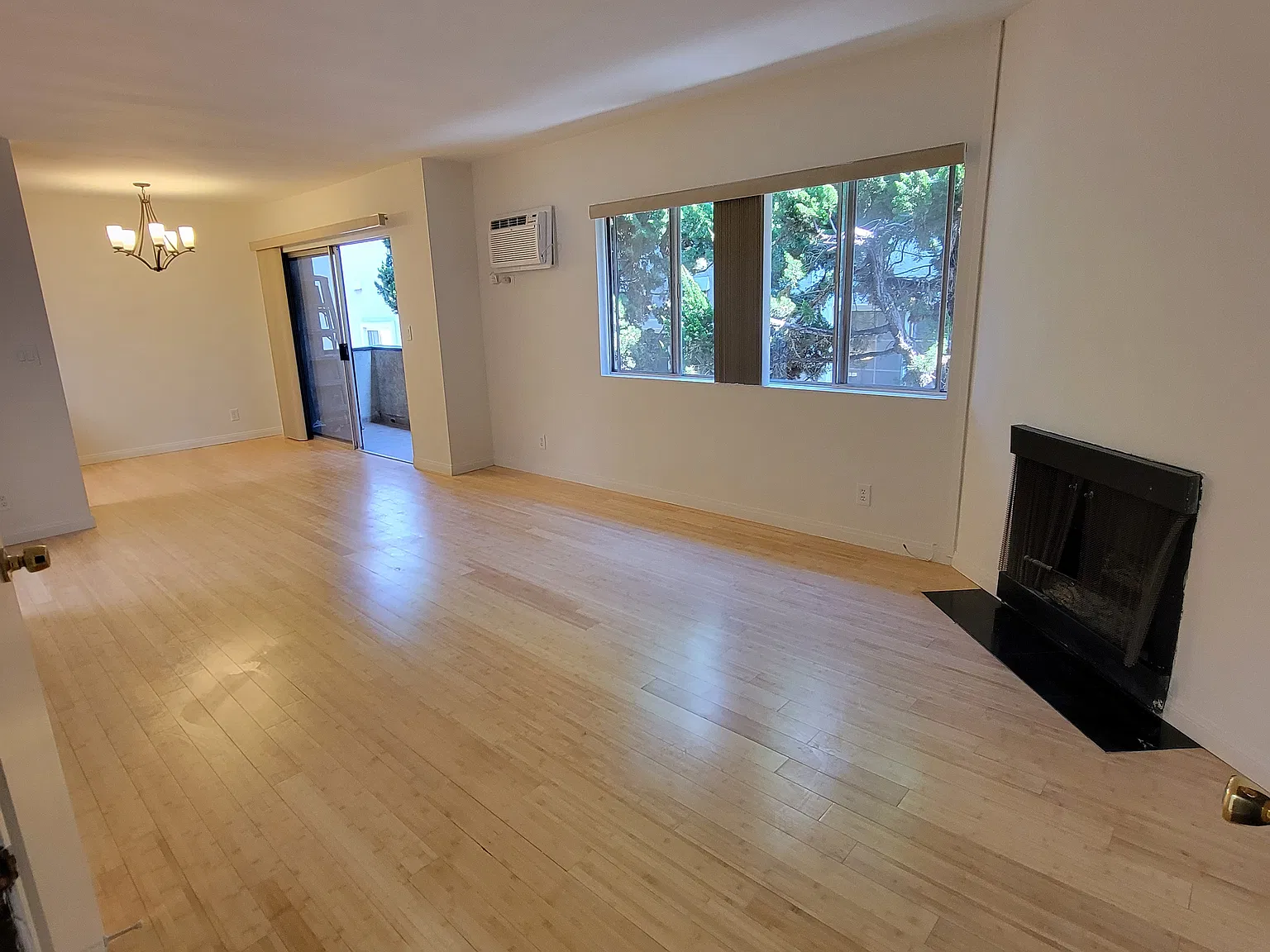 1729 Armacost Ave — Photo 3