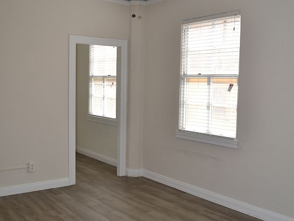 2nd image of 229 W 6th St APT 208