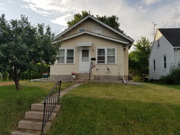 709 Main St E