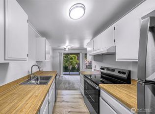 12516 NE 117th Pl APT C4, Kirkland, WA