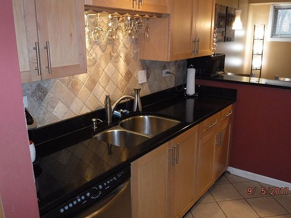 3rd image of 2287 Country Club Dr APT 6