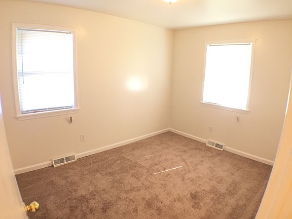 4th image of 107 N Glenwood Ave
