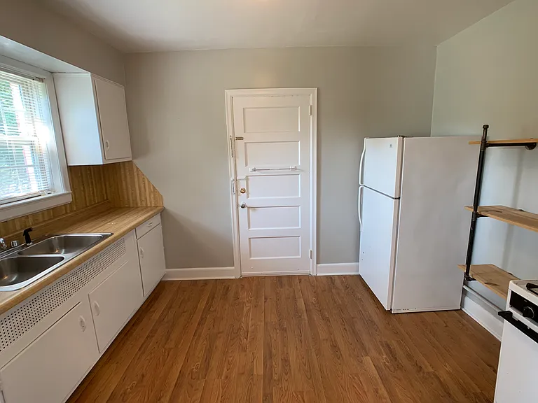 917 Oxmoor Rd #201 — Photo 12