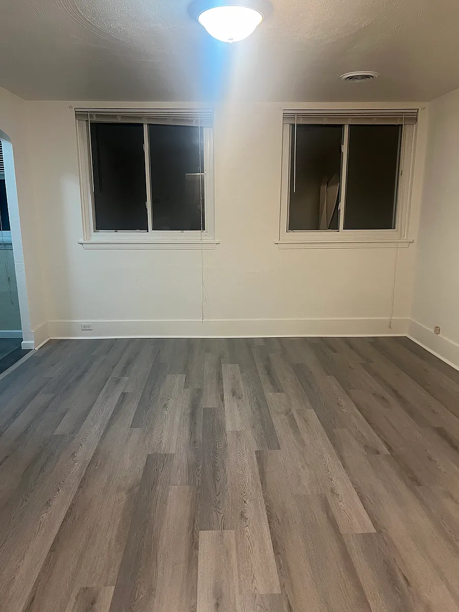 Building Photo - 42 W Francis Ave #2