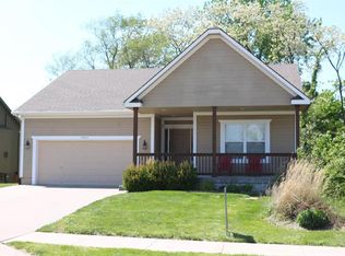 9454 N Adrian Pl, Kansas City, MO 64154