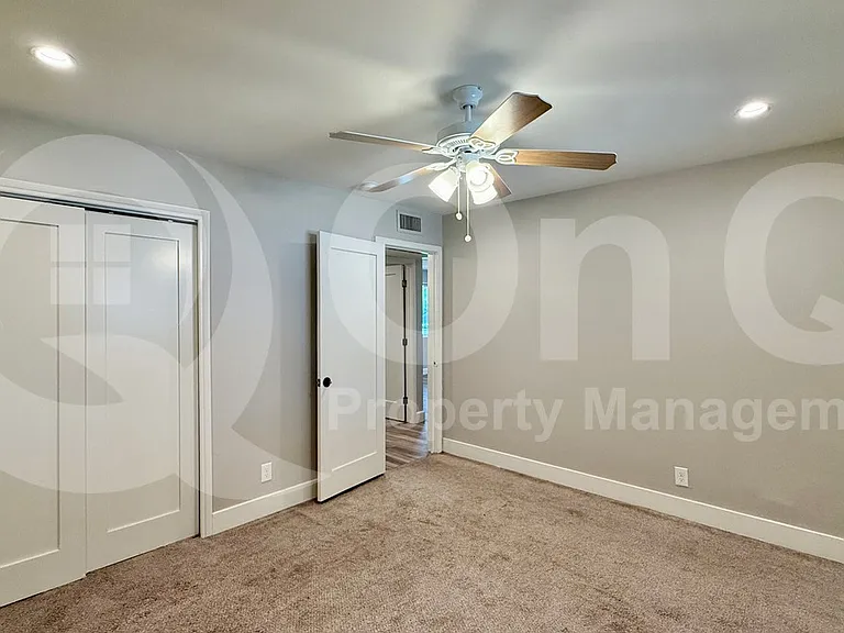 1228 W 5th St #1 — Photo 10