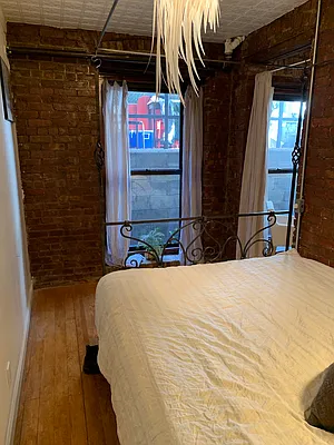 Rented by Keller Williams NYC | media 22