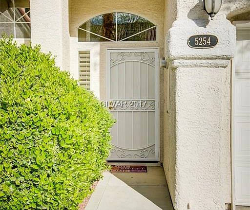 3rd image of 5254 Tropical Peach Dr