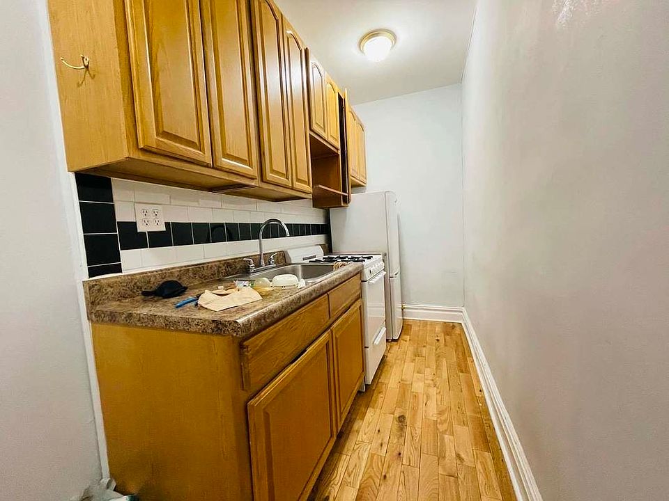 1st image of 2157 Ocean Ave APT 1A