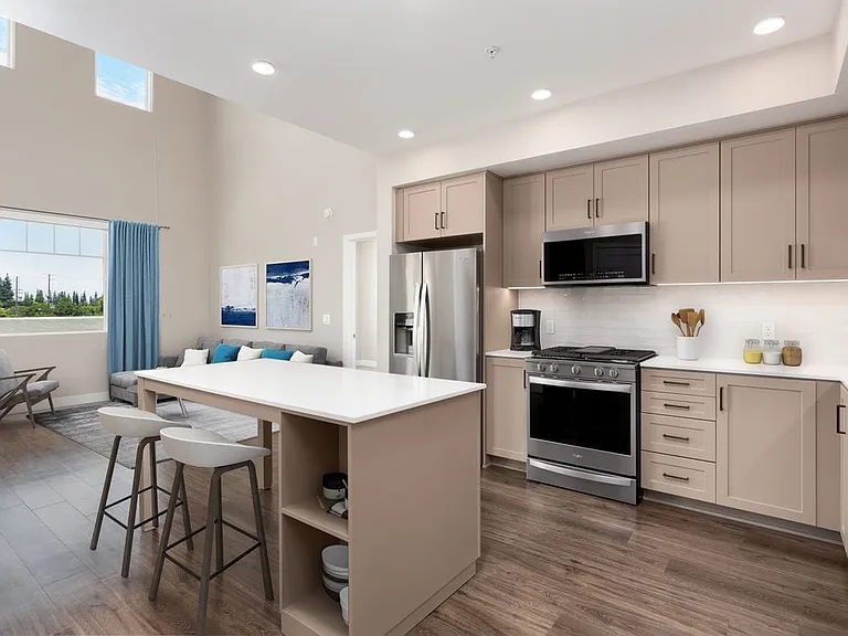 Townhome kitchen and dining area (select homes)