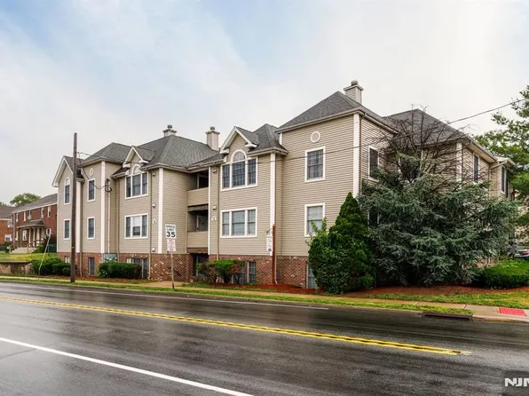428 Grand Ave APT 2C, Palisades Park, NJ 07650