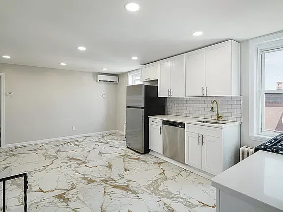 2 bed, 1000 sqft, $1,500 — Photo 4