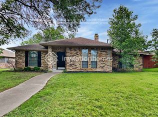 3719 Galloway Ln, Carrollton, TX 75007