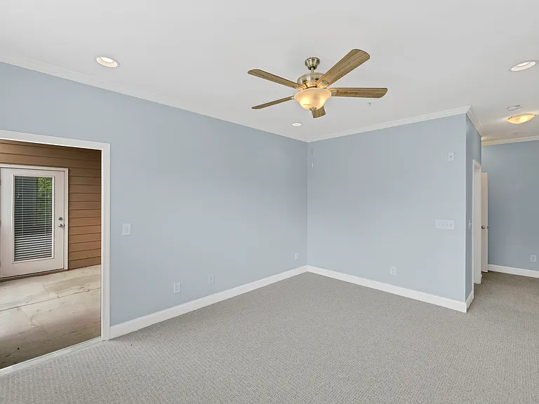 1000 E Woodlawn Rd #417 — Photo 16