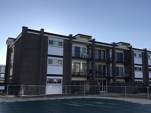 2nd image of 10108 Peach Pkwy APT M1