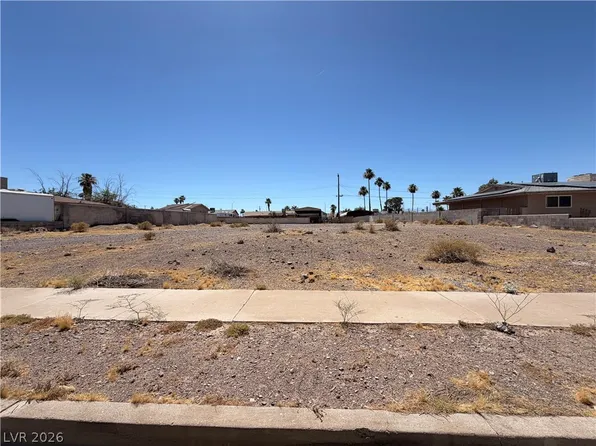 835 Park Ln, Henderson, NV 89015