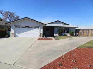 2036 Tammy Ln, Selma, CA 93662