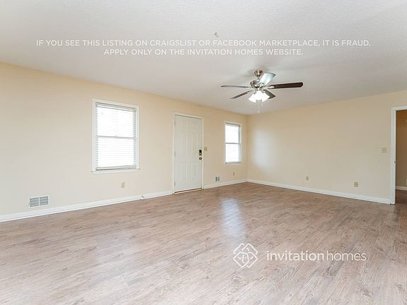 5th image of 2440 Sherrie Ln SW
