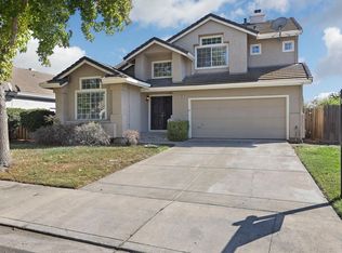 350 Falcon Ct, Tracy, CA 95376