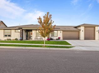 3404 S McKinley St, Kennewick, WA 99338