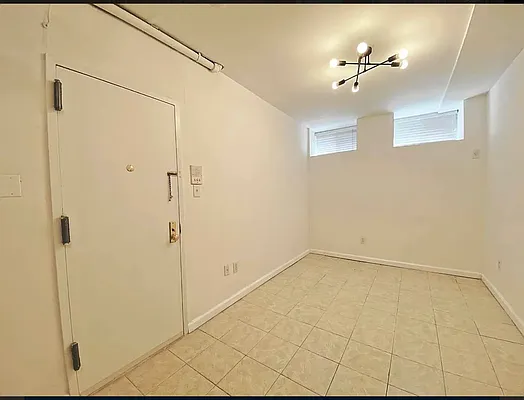 Rented by Corcoran | media 34