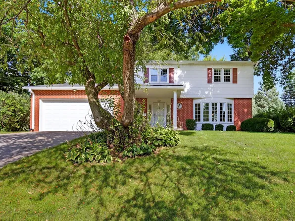 1049 21st St, West Des Moines, IA 50265