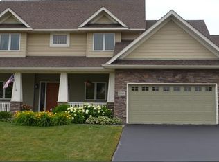 2994 Hilltop Dr, Chaska, MN 55318