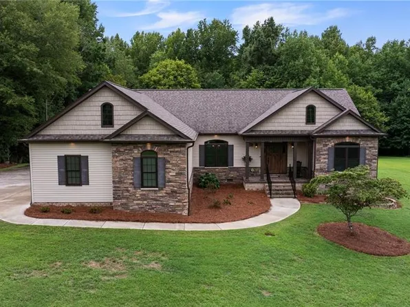 5891 Howard Cir, Archdale, NC 27263