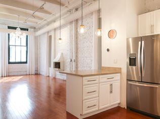 801 S Wells St APT 202, Chicago, IL 60607