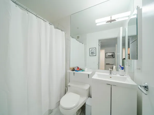 2373 Broadway image 4 of 13