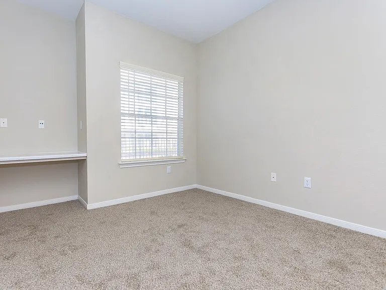 Residence at Westchase — Photo 51