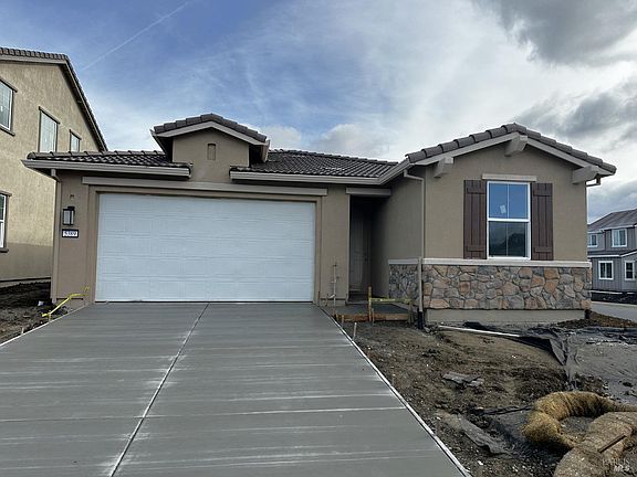 2nd image of 5389 Clauzetto Way