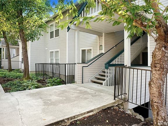 2nd image of 33020 10th Ave SW Unit A103