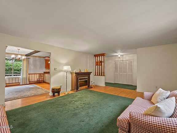5th image of 20 Franklin St