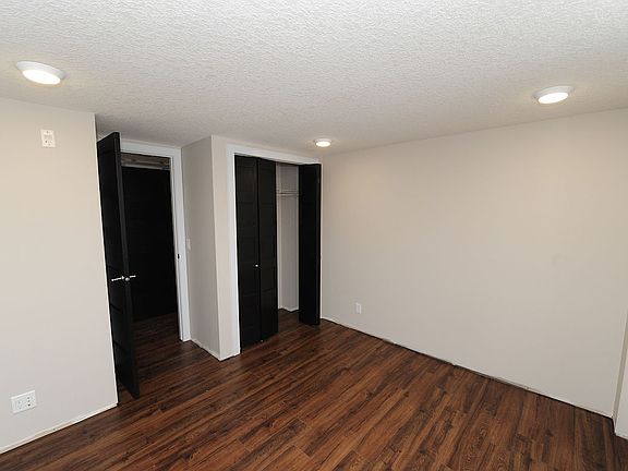 3rd image of 1640 12th Ave SW #102