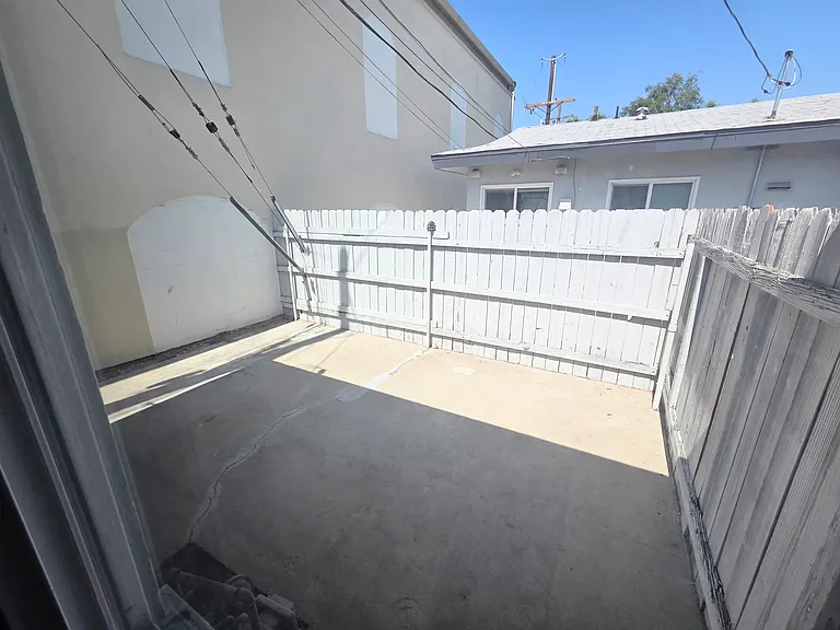 1500 S Glendale Ave #19 — Photo 19