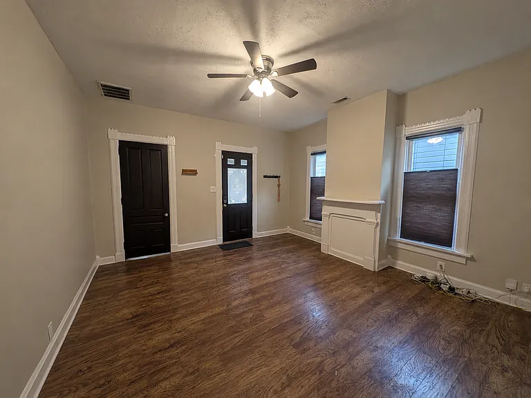48 Clover St — Photo 2