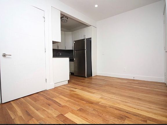 2nd image of 194 Stuyvesant Ave #1AF