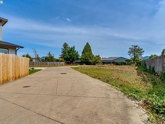2nd image of S 41st Pl #1