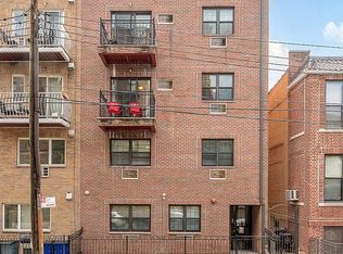 2829 35th St, Astoria, NY 11103