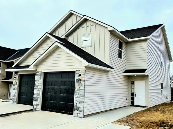 701 Mahogany Ct #B, Warrensburg, MO 64093