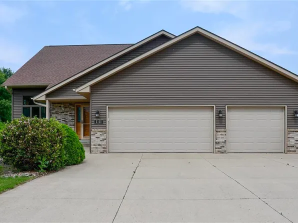 1111 Crystal Lake Dr, Lake Crystal, MN 56055