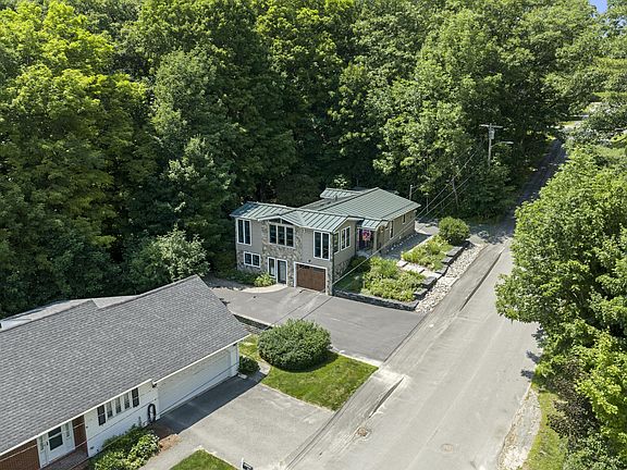 5th image of 40 Coburn Avenue