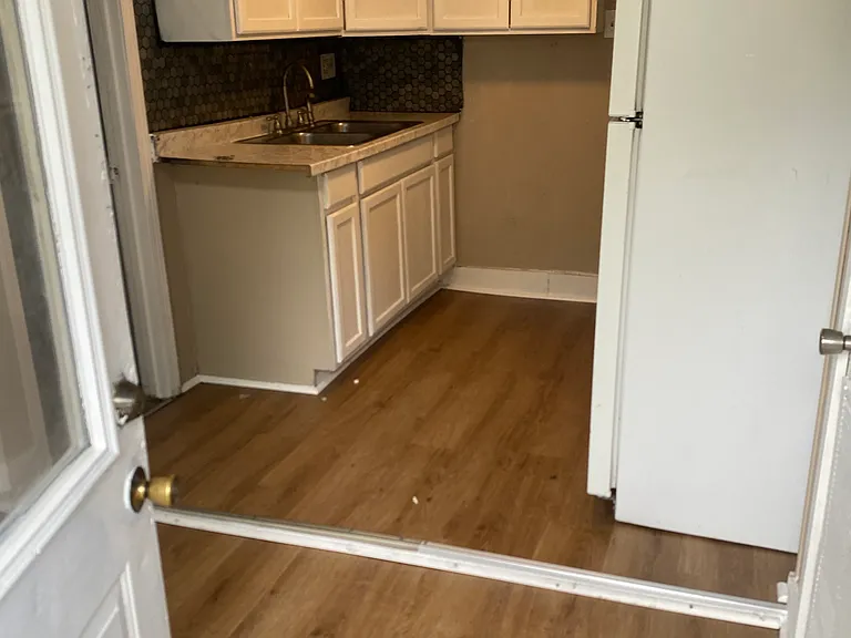 3801 S Walcott St — Photo 5