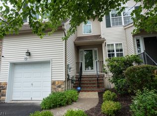 28 Dewitt Ln, Hillsborough, NJ 08844