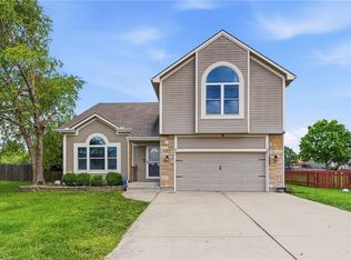 603 Mayberry Ct, Raymore, MO 64083